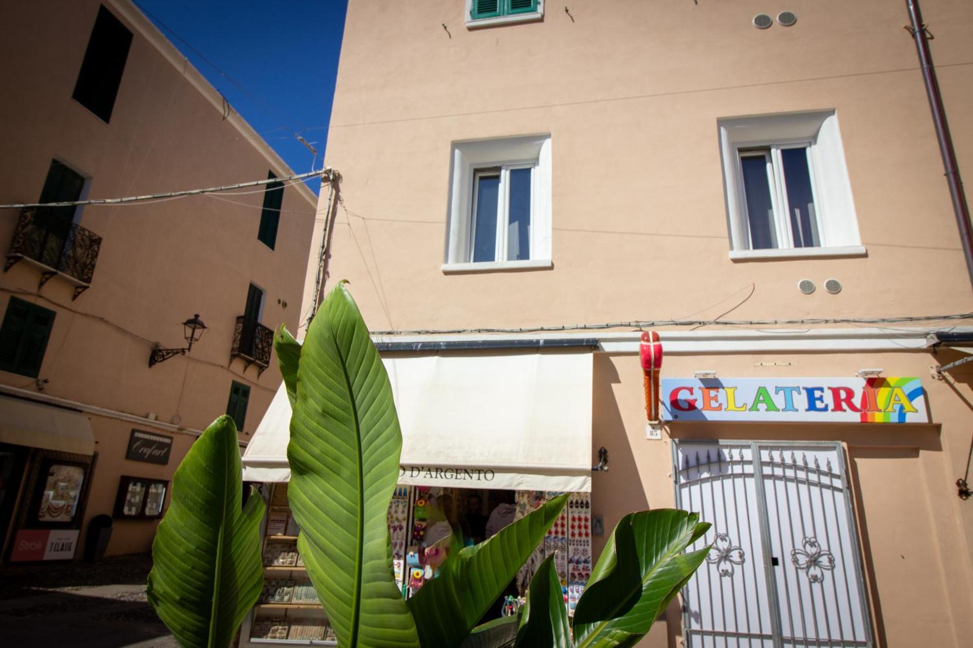 Appartamento In Centro ألغيرو المظهر الخارجي الصورة